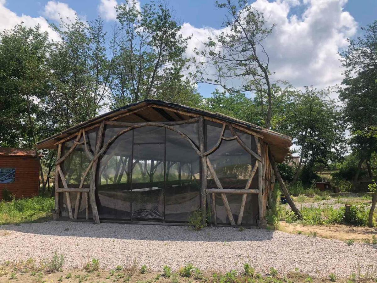 Liman Park Eco Hotel Stara Zbur'yivka Buitenkant foto