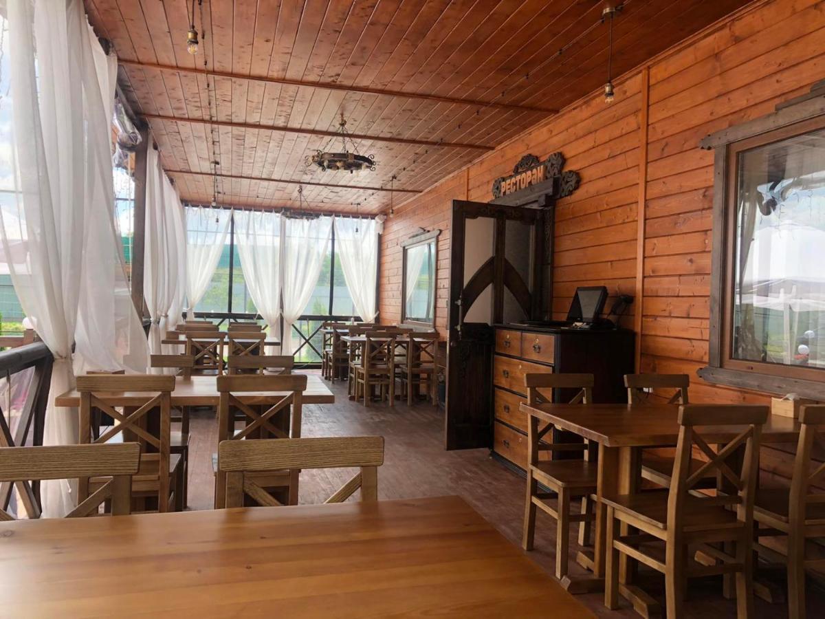 Liman Park Eco Hotel Stara Zbur'yivka Buitenkant foto